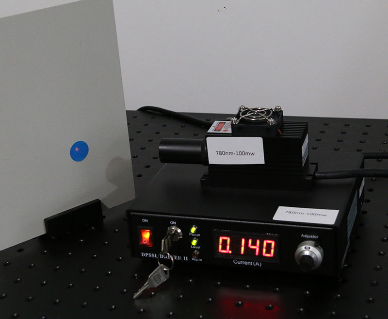 780nm TEM00 赤外線 半導体レーザー 100mW 赤外線レーザー 実験室光源